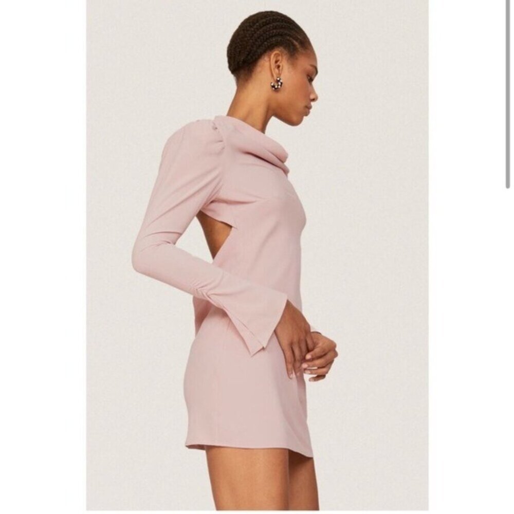 De La Vali Dress Size 8 Satin Blush Pink Long Sleeve Open Back Mini - Picture 7 of 12